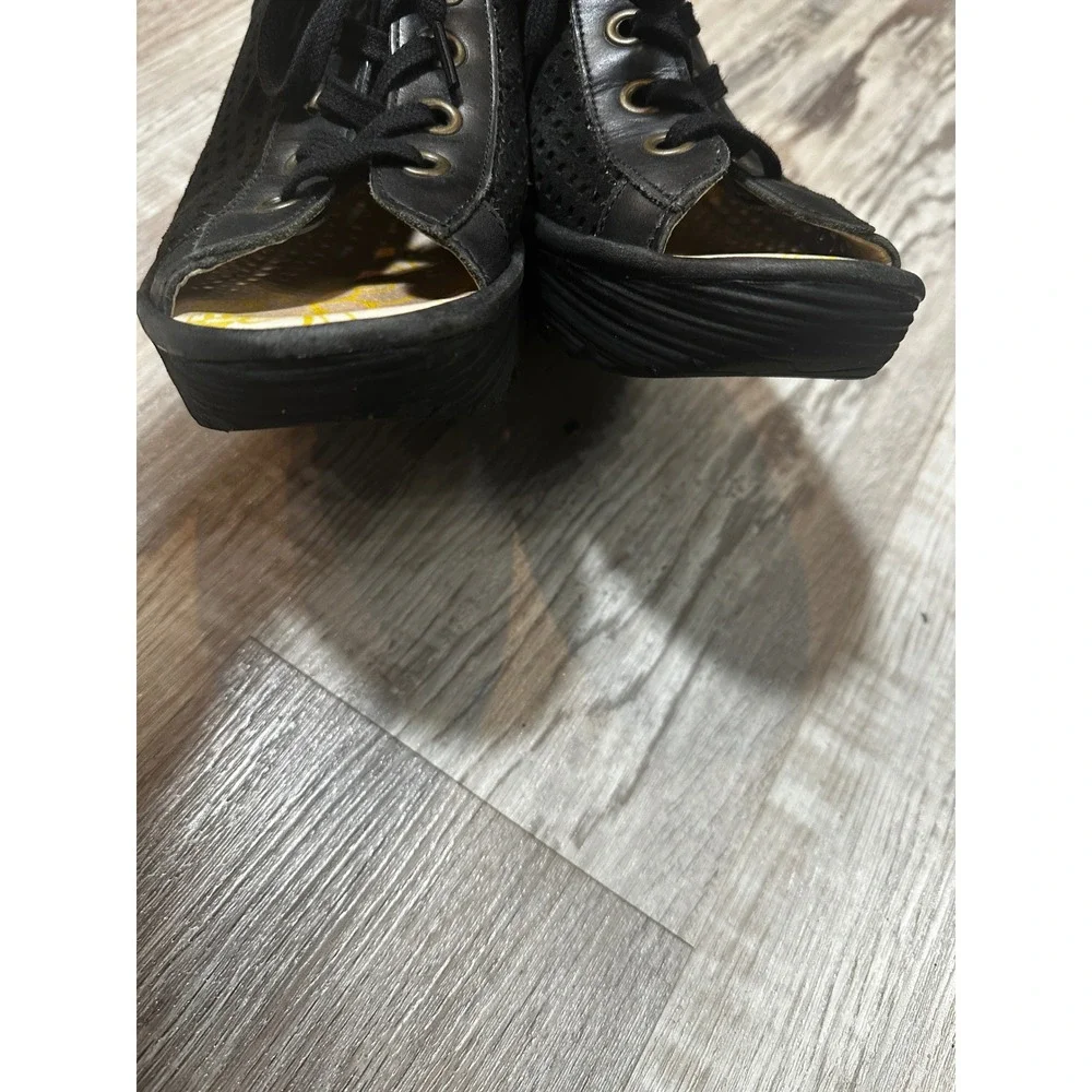 Fly London Yala Black Leather Perforated Lace Up Wedge Sandals Peep Toe EU39/US8